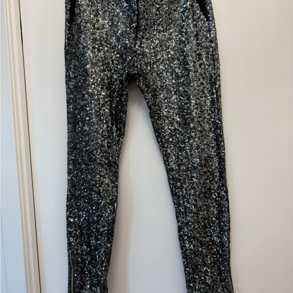 Sequinned silver stretchy pants